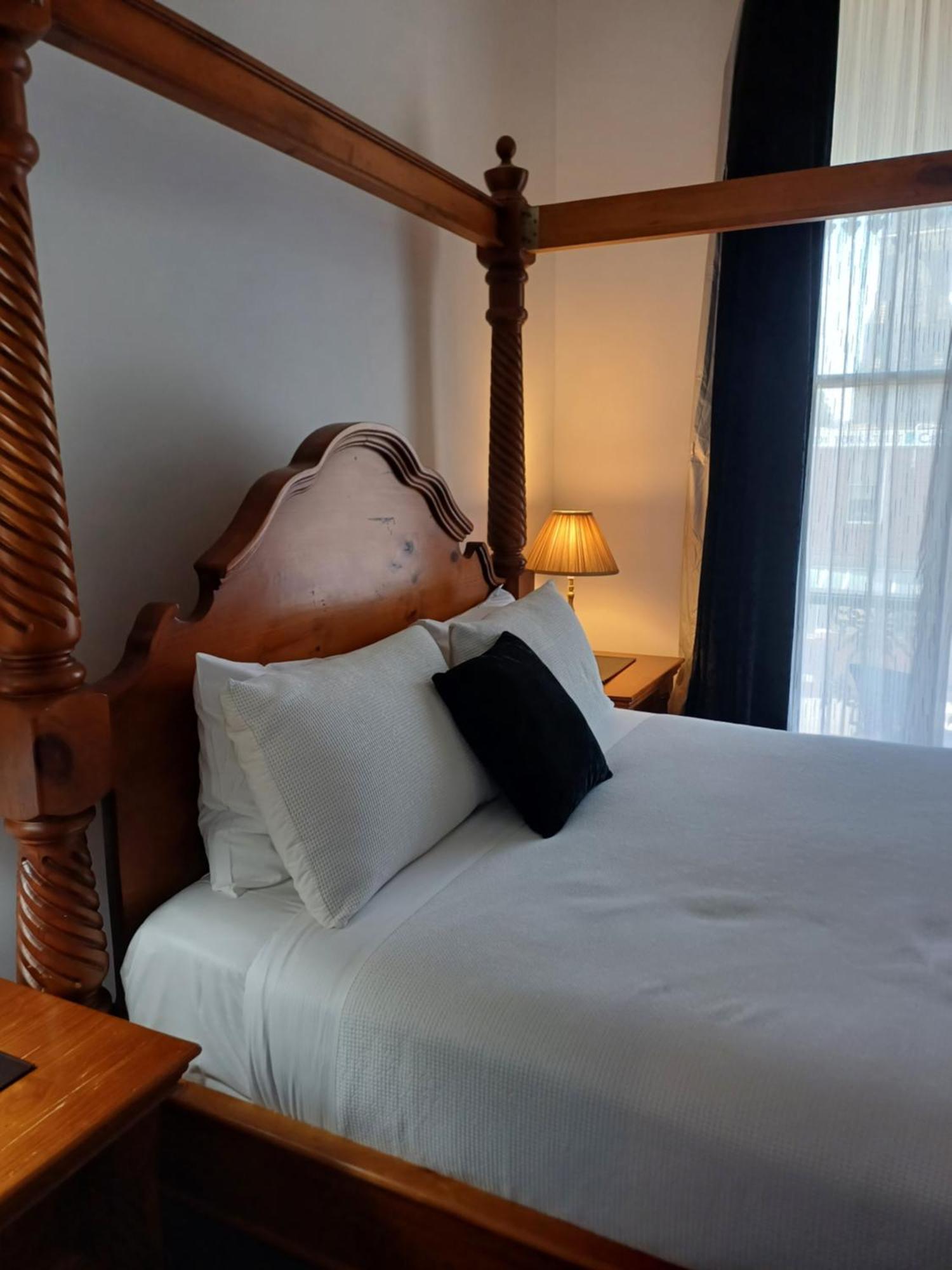 Art Hotel On York Launceston Eksteriør billede